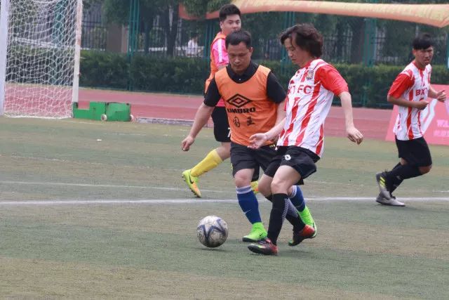 孙铭徽24+8广厦胜山东 崔永熙23分广州胜深圳