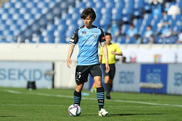 欧洲足坛夏窗转会：利物浦3500万欧签下莱昂尼